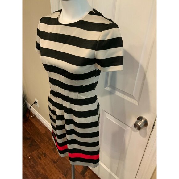 Diane Von Furstenberg Blue & Gray Striped Short Sleeve Wiggle Dress, Size 2 - Picture 3 of 6